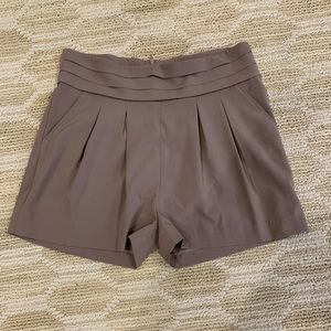 Pauln KC Pleated Shorts